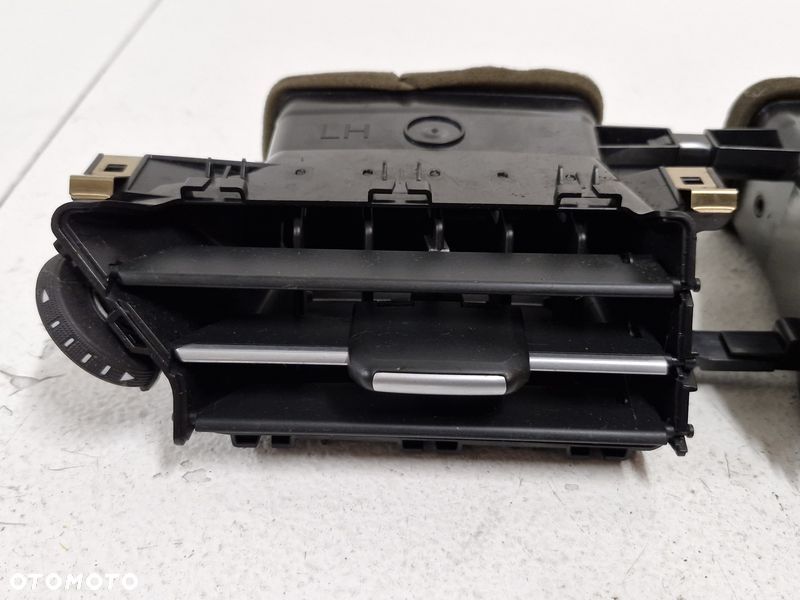 TOYOTA AVENSIS T27 LIFT T29 KRATKA NAWIEWU ŚRODKOWA 55670-05200 - 3