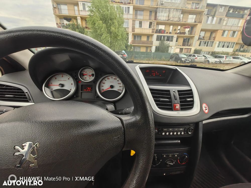 Peugeot 207 - 9