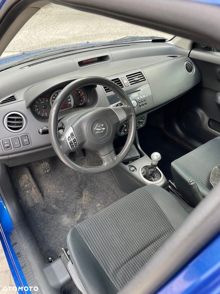 Suzuki Swift - 5