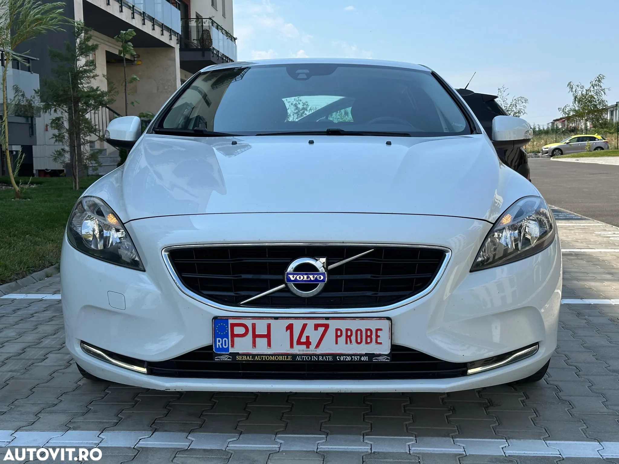 Volvo V40 Cross Country D2 Kinetic - 2