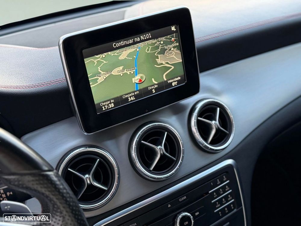 Mercedes-Benz CLA 220 - 11