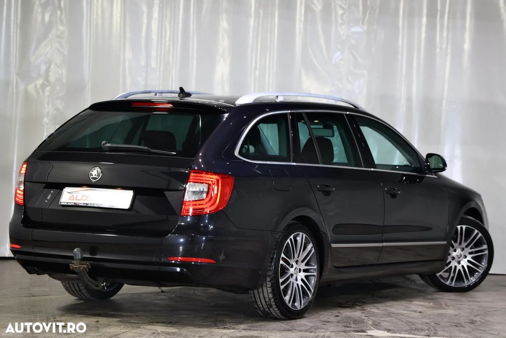 Skoda Superb 1.6 TDI Elegance - 2
