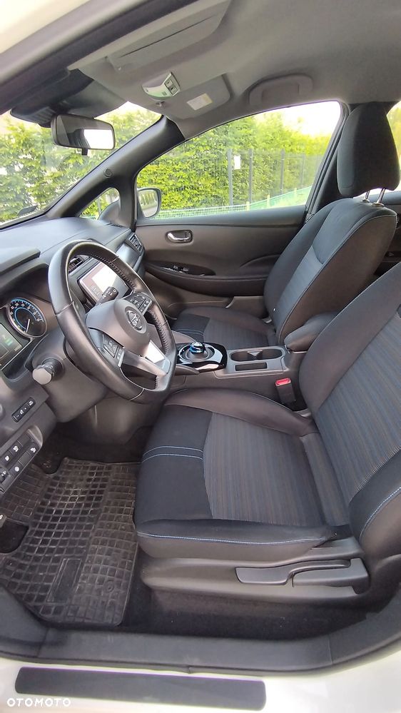 Nissan Leaf 40kWh Acenta - 13
