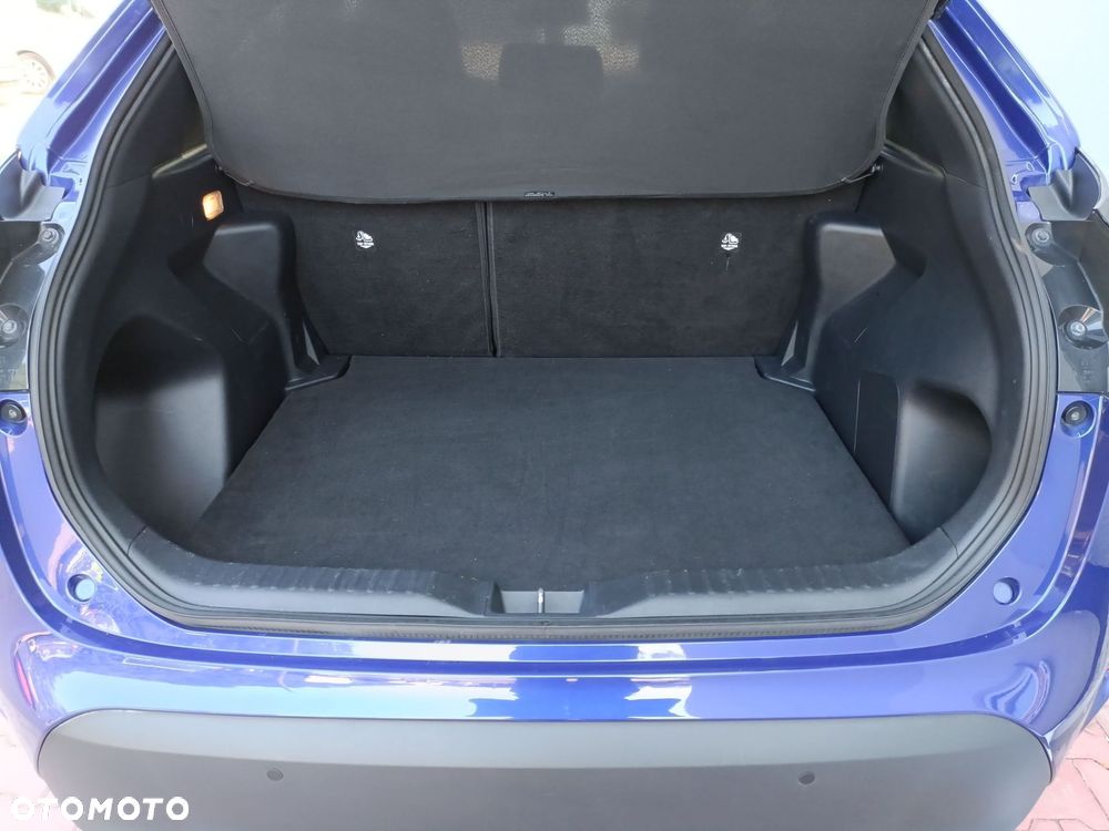 Toyota Yaris Cross Hybrid 1.5 Comfort 4x4 - 18