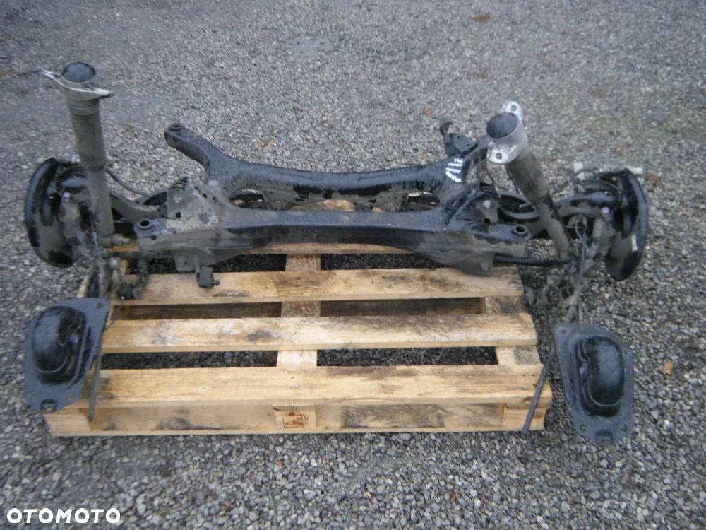 KOŁYSKA SANKI WÓZEK TOYOTA COROLLA E21 KOMBI 1,8HYB TYŁ TYLNA  =RADOM