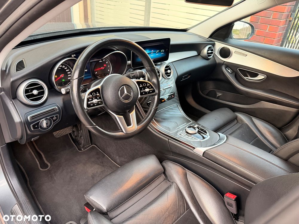 Mercedes-Benz Klasa C 180 9G-TRONIC Avantgarde - 13