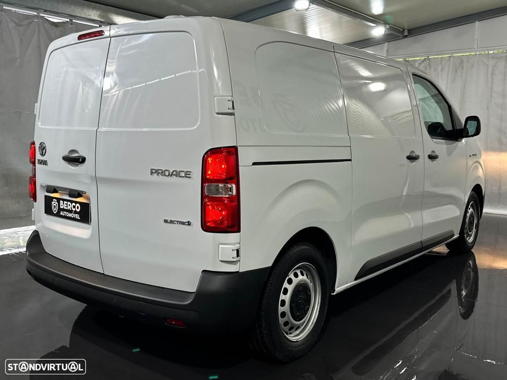 Toyota Proace Eletric 75kWh 136cv Business Line - 4