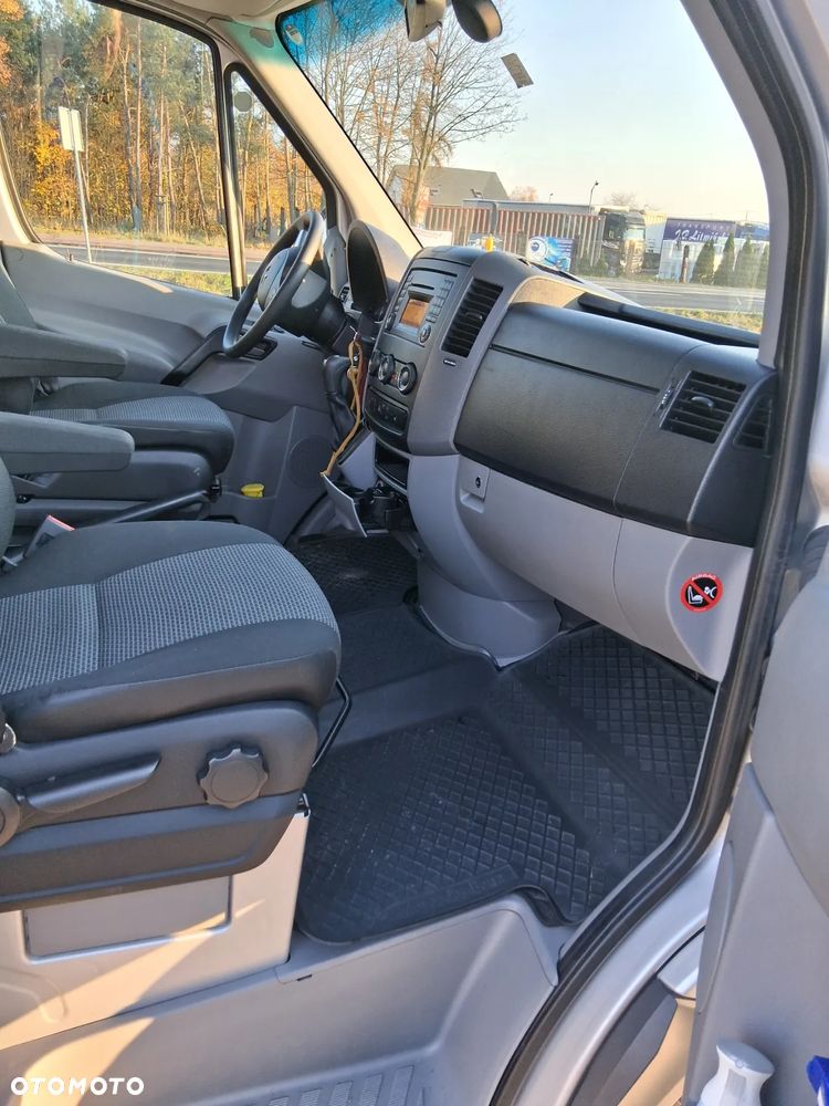Mercedes-Benz Sprinter - 7