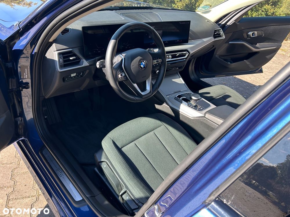 BMW Seria 3 318d Luxury Line - 11