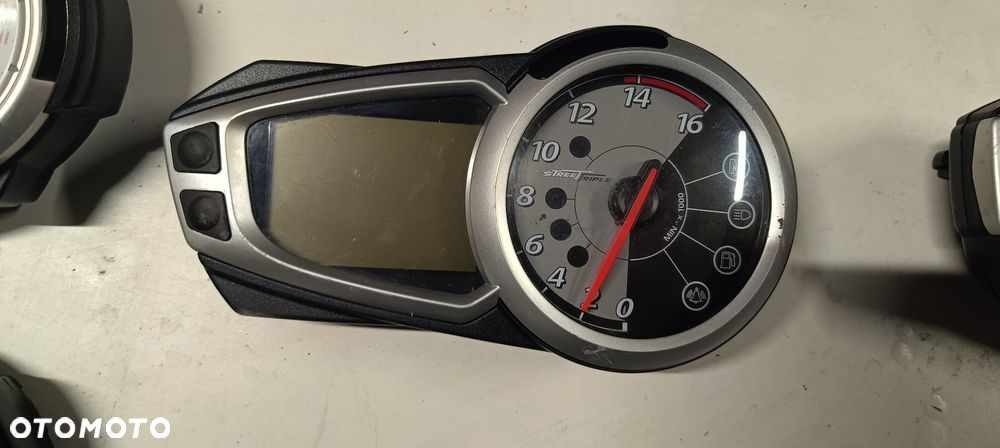 TRIUMPH TIGER  STREET TRIPLE SPEED SPORT DAYTONA LICZNIK ZEGARY - 3