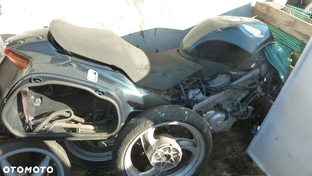 Honda NTV 650 Deauville  Lift felga zbiornik silnik - 1