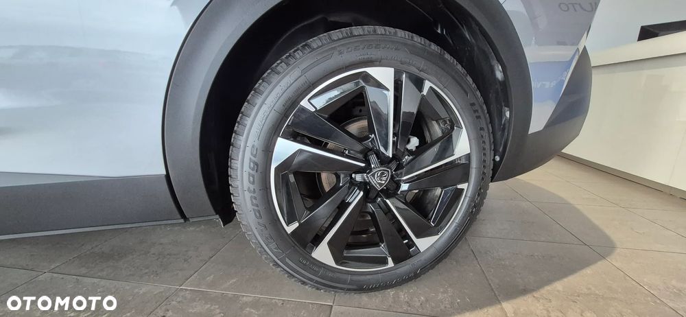 Peugeot 408 1.2 PureTech Allure Pack S&S EAT8 - 26