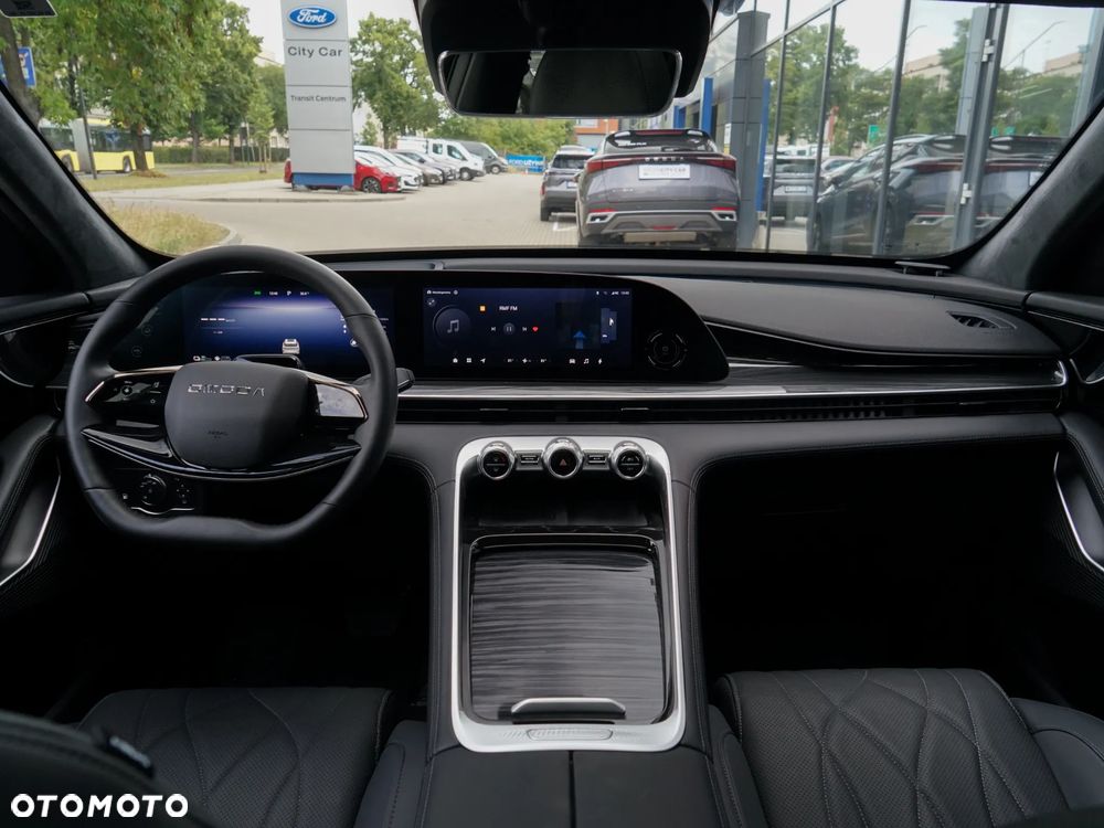 Omoda 9 1.5 Super Hybrid Exclusive AWD - 11