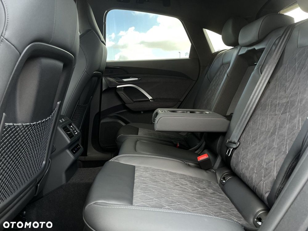 Audi Q5 Sportback - 23