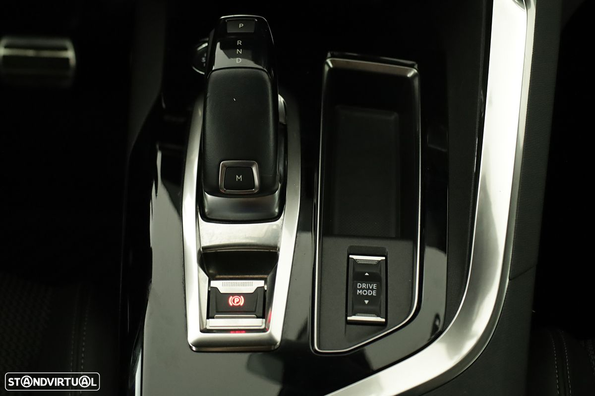 Peugeot 3008 1.2 PureTech GT EAT8 - 14