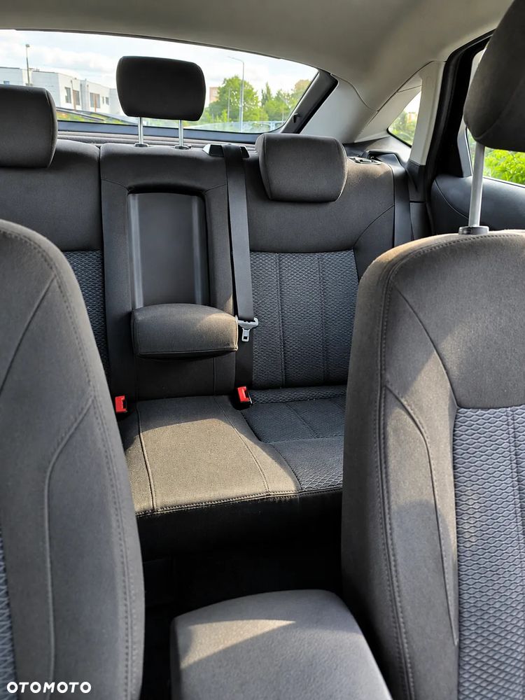 Ford Mondeo 2.0 TDCi Ghia - 16
