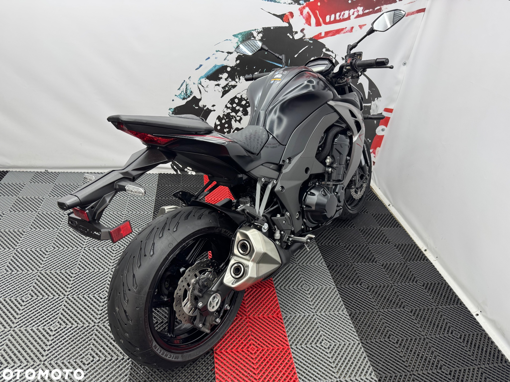 Kawasaki Z - 12