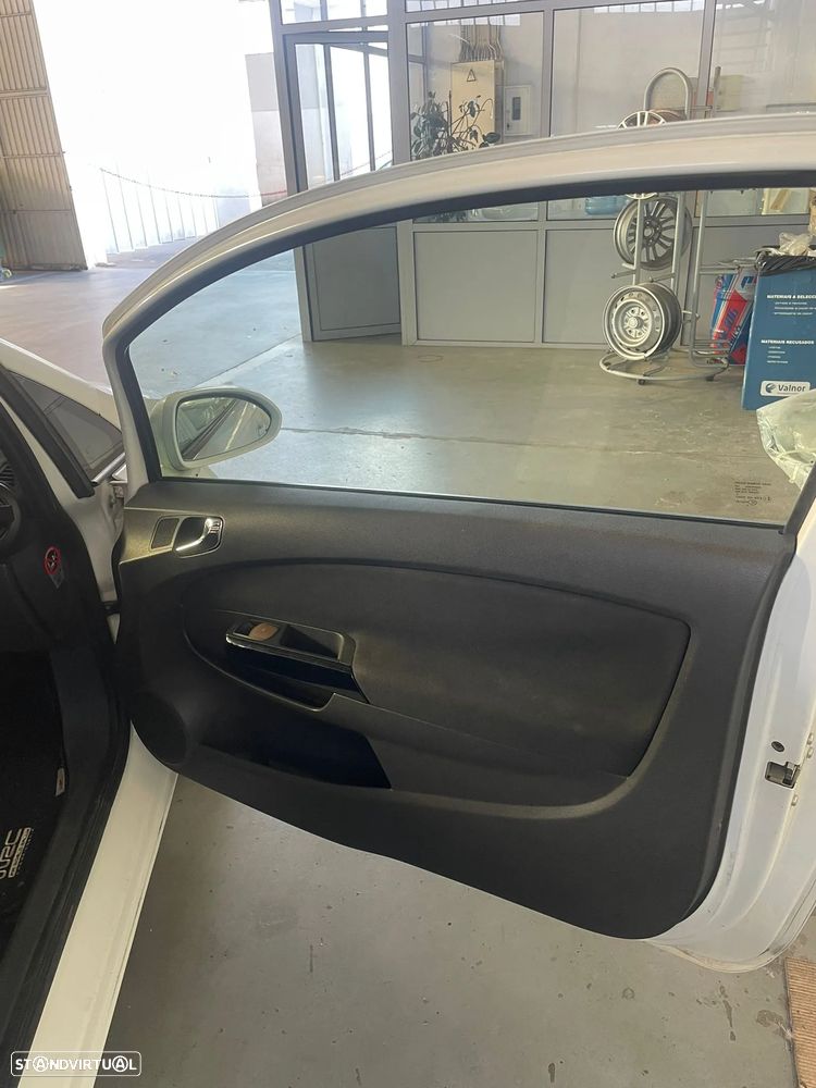 Opel Corsa GTC 1.3 CDTi - 14
