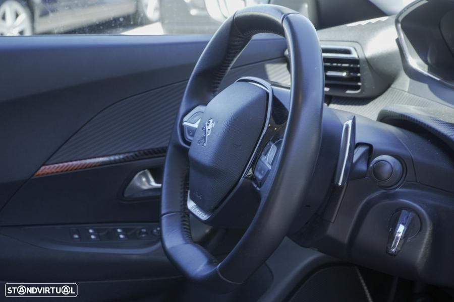 Peugeot 2008 1.2 PureTech Active Pack EAT8 - 11