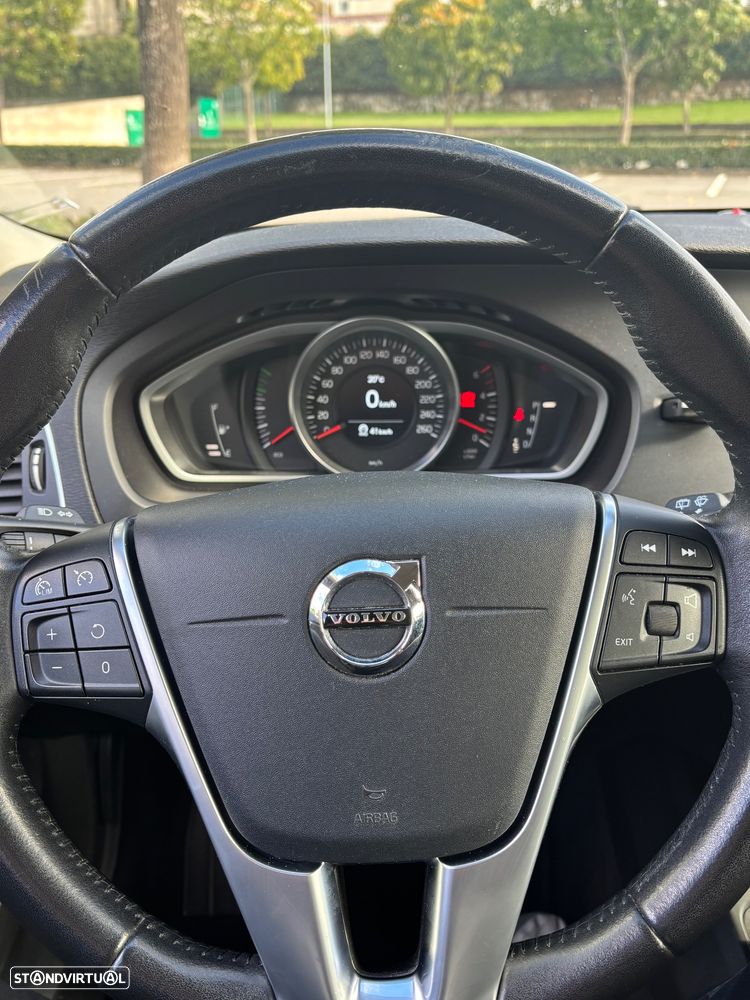Volvo V40 2.0 D3 Kinetic Geartronic - 5