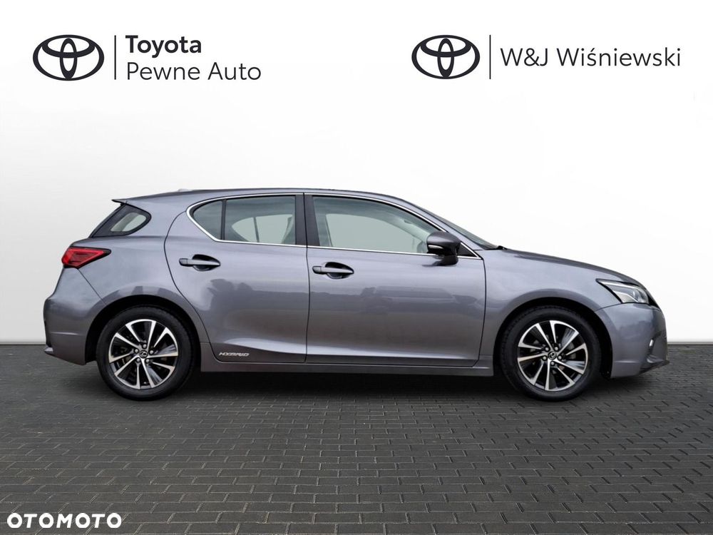 Lexus CT - 4