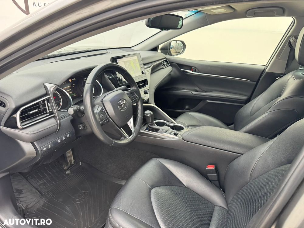 Toyota Camry 2.5 Hybrid Dynamic - 8