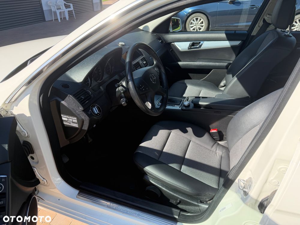 Mercedes-Benz Klasa C 180 Kompressor Automatik BlueEFFICIENCY Avantgarde - 7