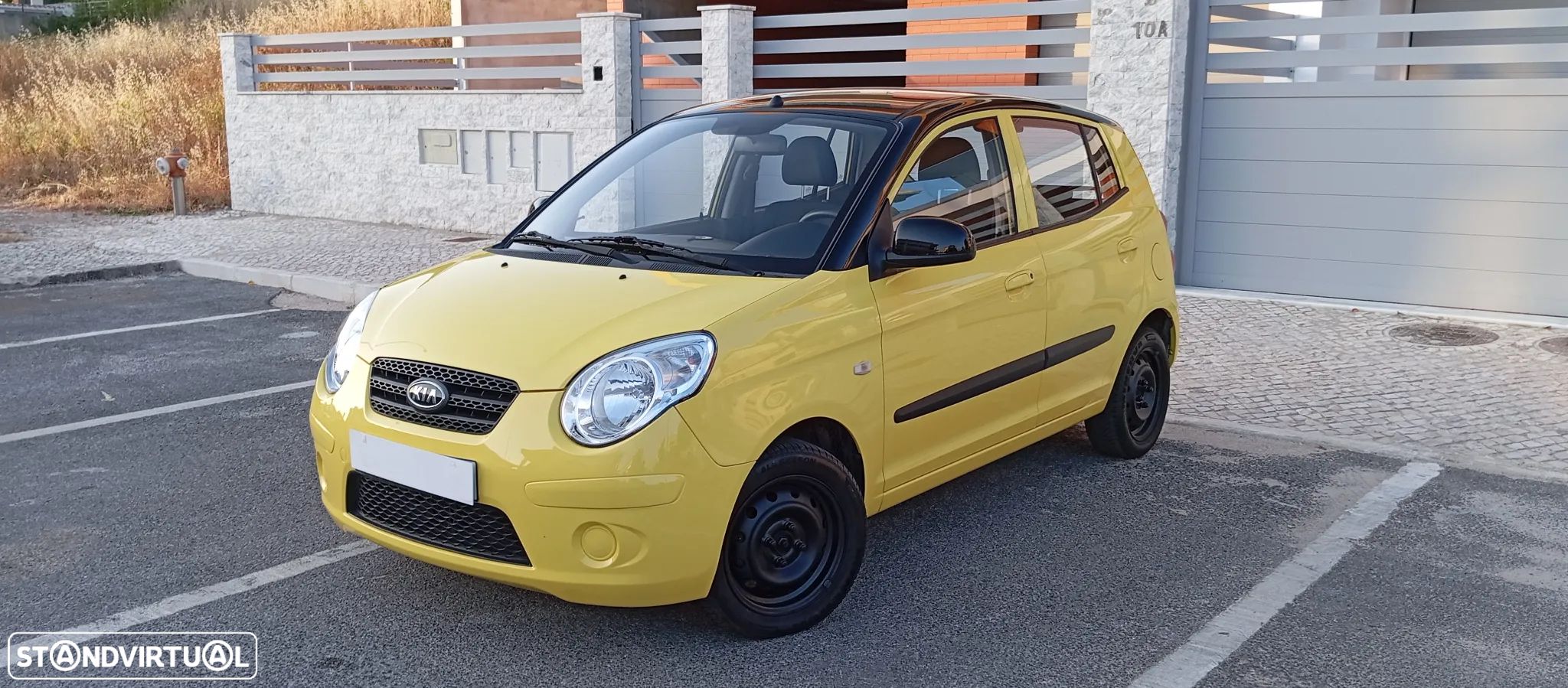 Kia Picanto 1.0L EX - 1