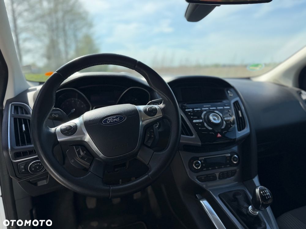 Ford Focus 1.0 EcoBoost Titanium - 10
