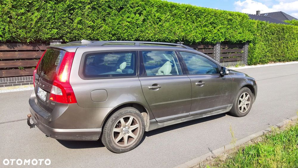 Volvo V70 2.4 D DPF Momentum - 3