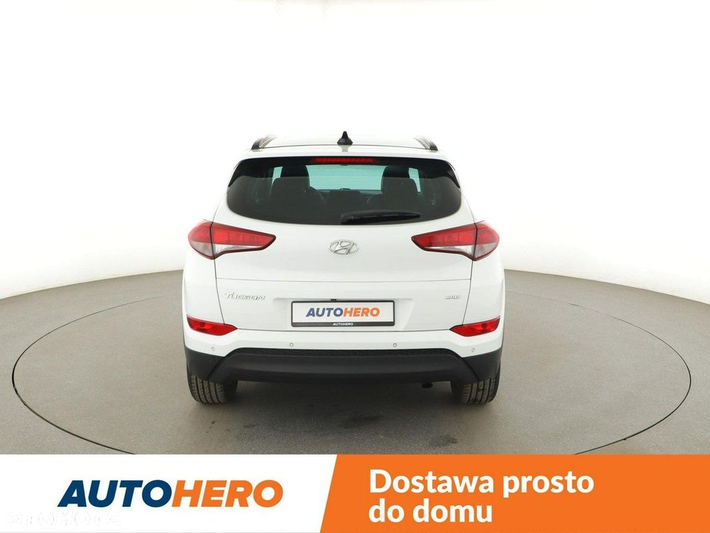 Hyundai Tucson 1.7 CRDI BlueDrive Style 2WD - 7