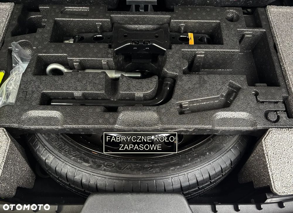 Volvo XC 90 B5 D AWD R-Design - 31