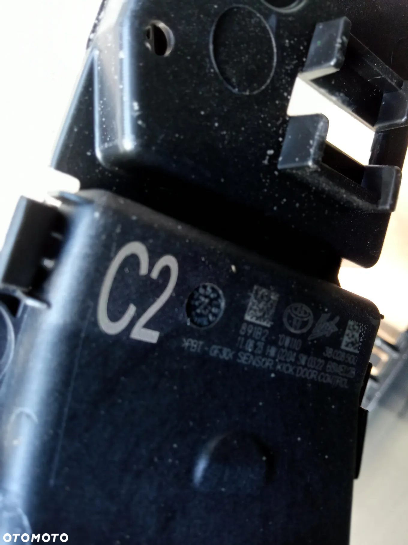 TOYOTA HIGHLANDER IV 4 ZDERZAK CZUJNIK OTWIERANIA KLAPY SENSOR ORYGINAŁ KOMPLET - 10