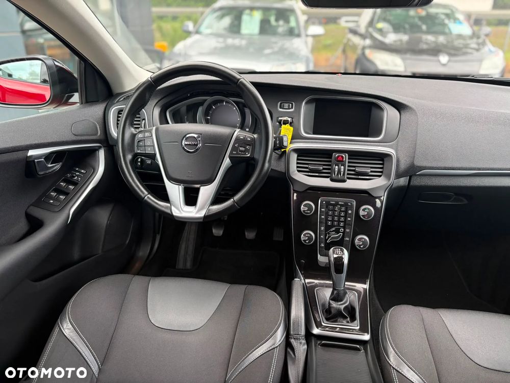 Volvo V40 D2 Kinetic - 22
