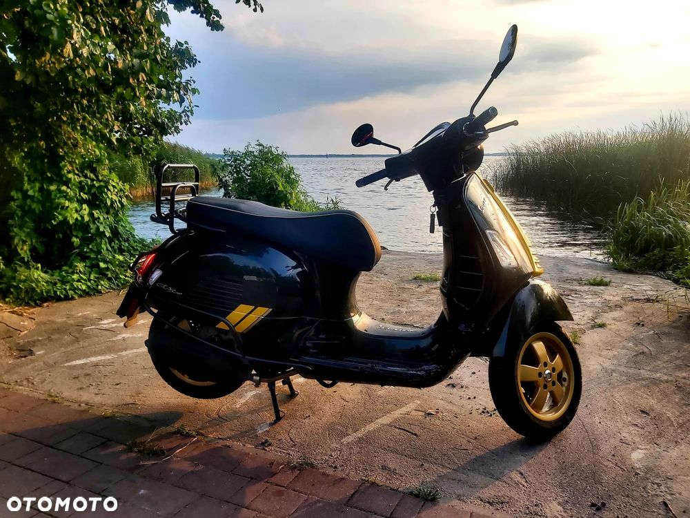 Piaggio Vespa - 13