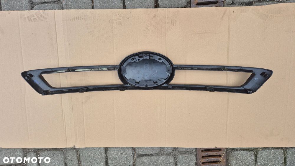 TOYOTA HILUX VIII LIFT 20-24 ATRAPA CHŁODNICY GRILL ZNACZEK ZDERZAKA PRZÓD  53125-0K520 90975-02159 - 2
