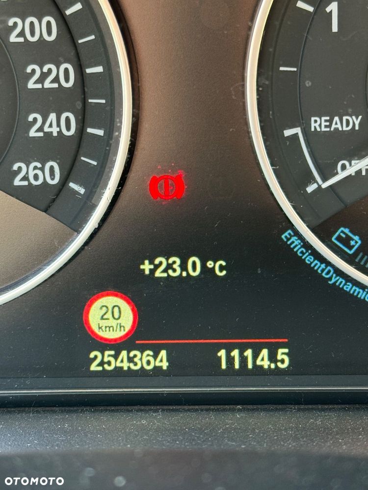 BMW Seria 3 318d - 4