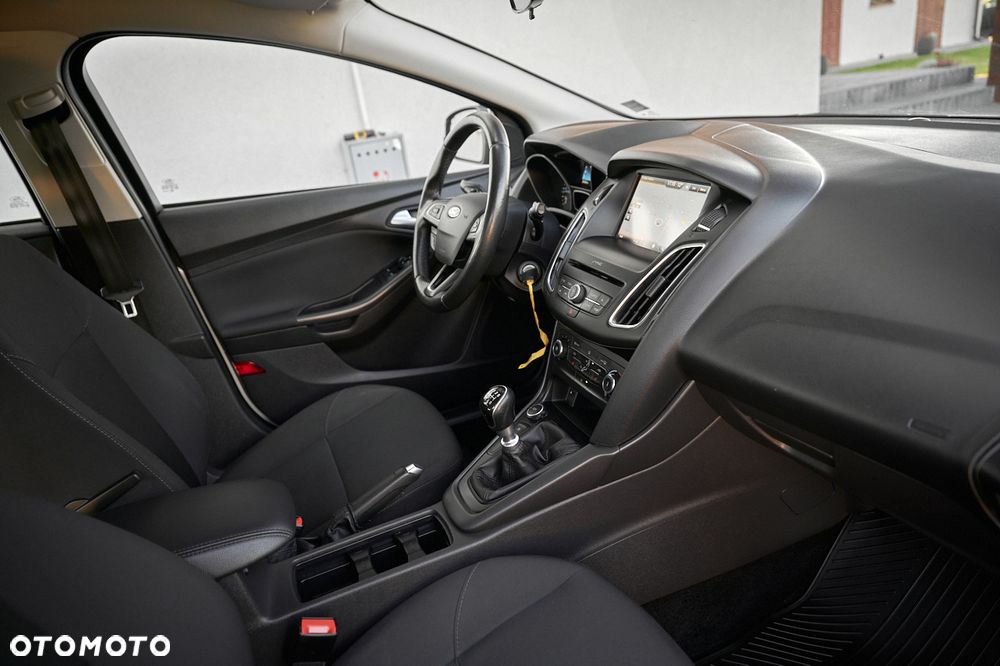 Ford Focus 1.5 TDCi Titanium ECOnetic ASS - 3