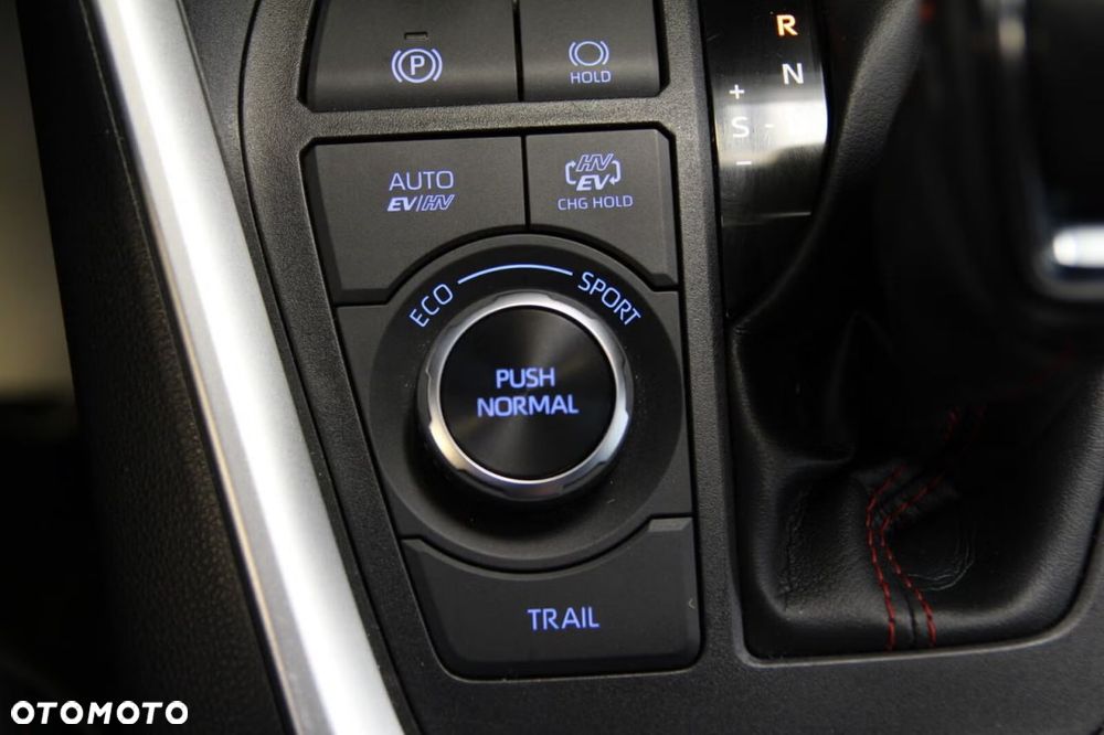 Toyota RAV4 - 16