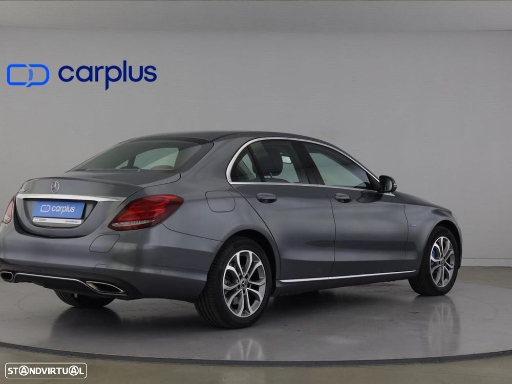 Mercedes-Benz C 350 e - 7