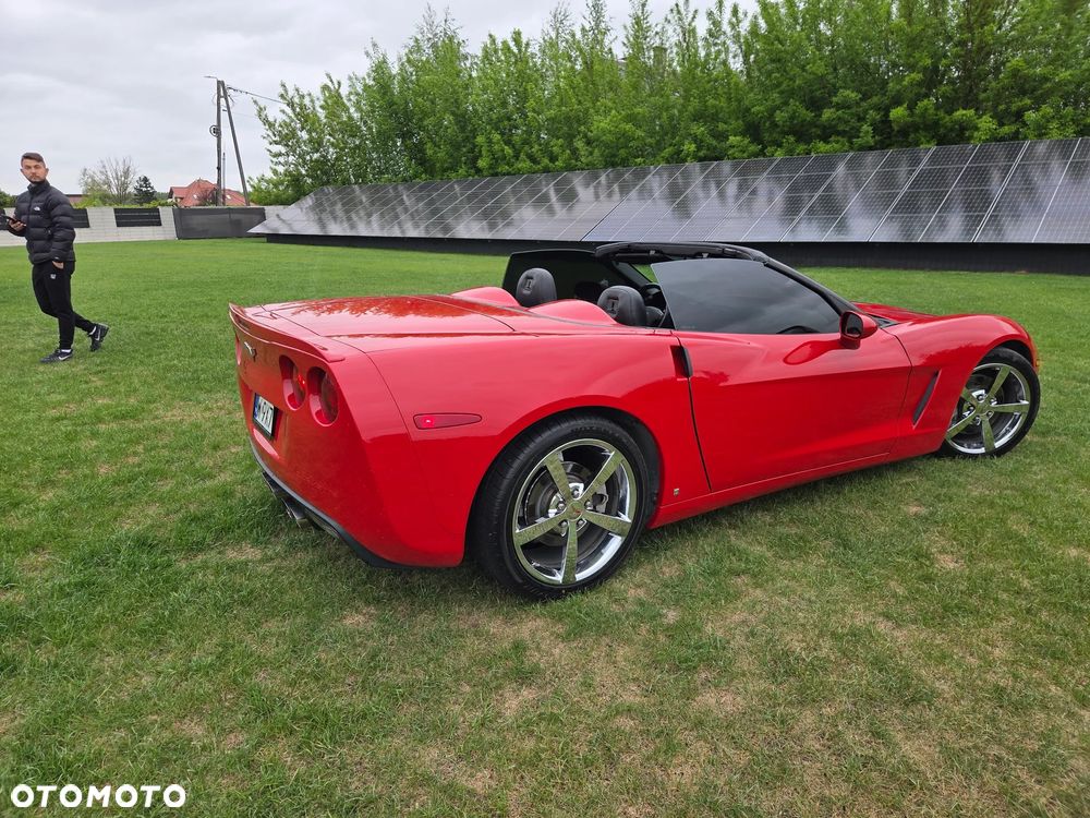 Chevrolet Corvette - 10
