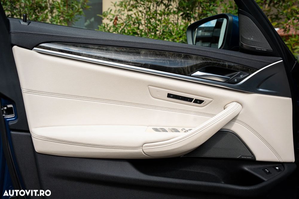 BMW Seria 5 530e xDrive AT PHEV - 24