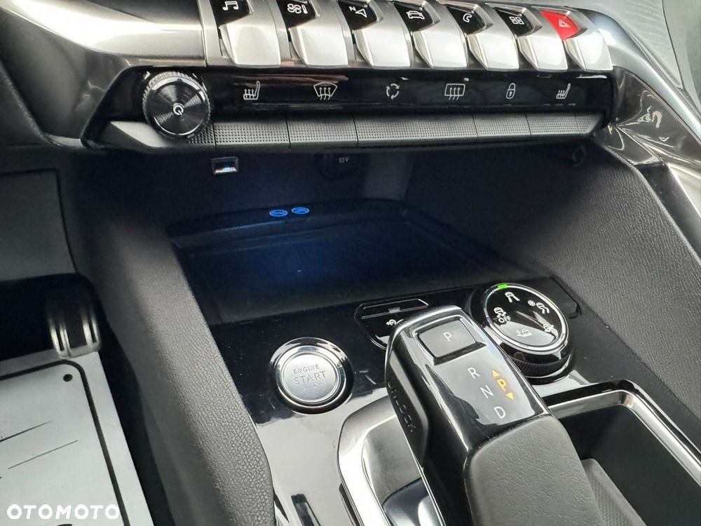 Peugeot 5008 - 21