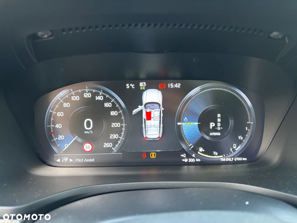 Volvo V60 T8 AWD Recharge Geartronic RDesign - 40