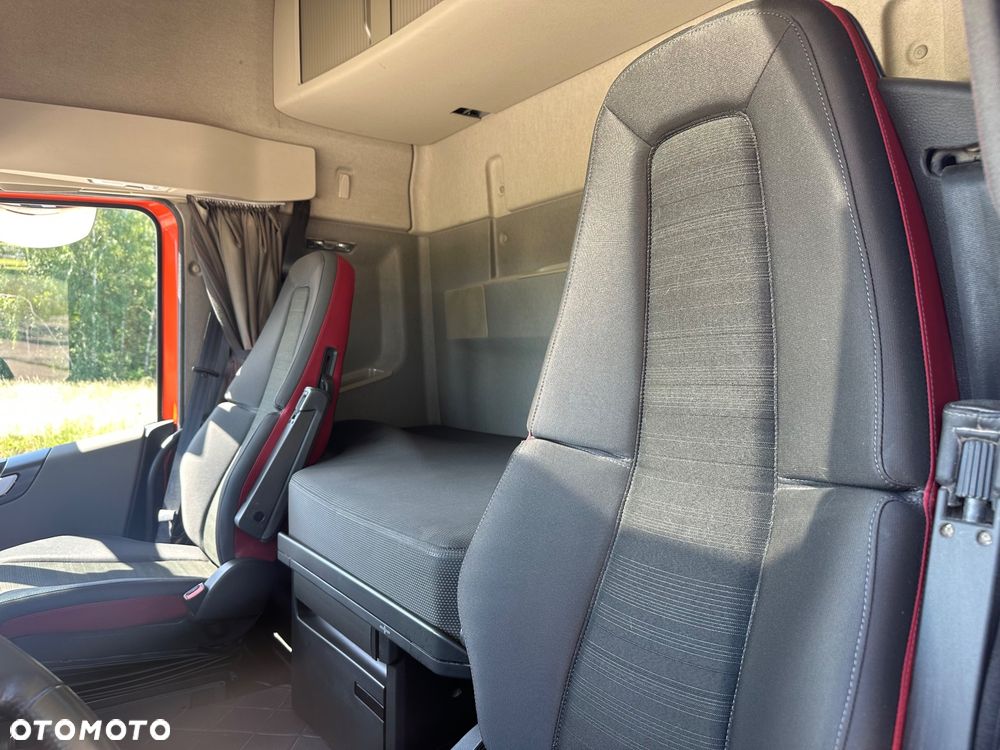 Volvo FH 500 8X2 WYWROTKA DO ZBOZA Z KOMPRESOREM - 22