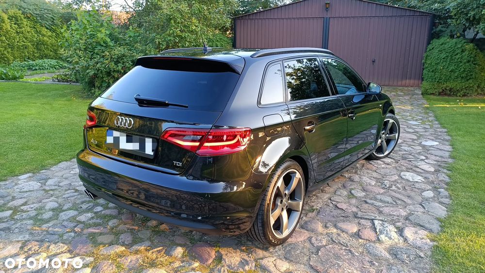 Audi A3 Sportback 2.0 TDI S line Sportpaket - 14