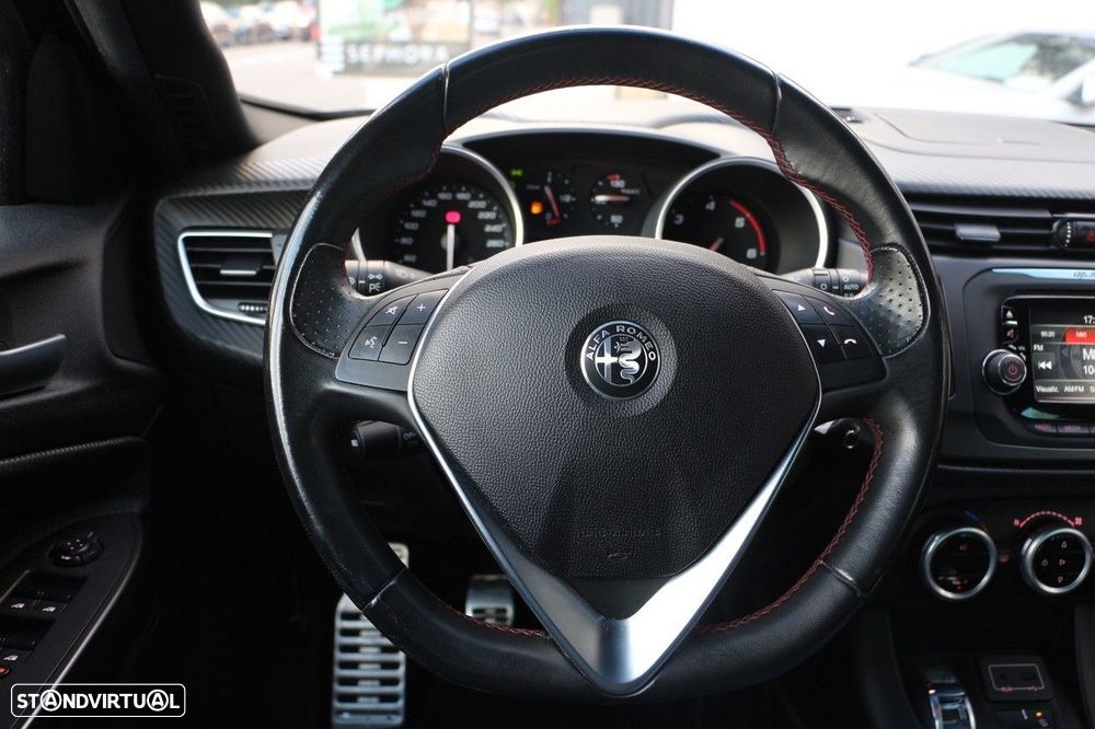 Alfa Romeo Giulietta 1.6 JTDM Sport J18 - 21