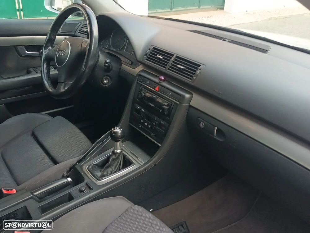 Audi A4 1.9 TDI m5 - 5