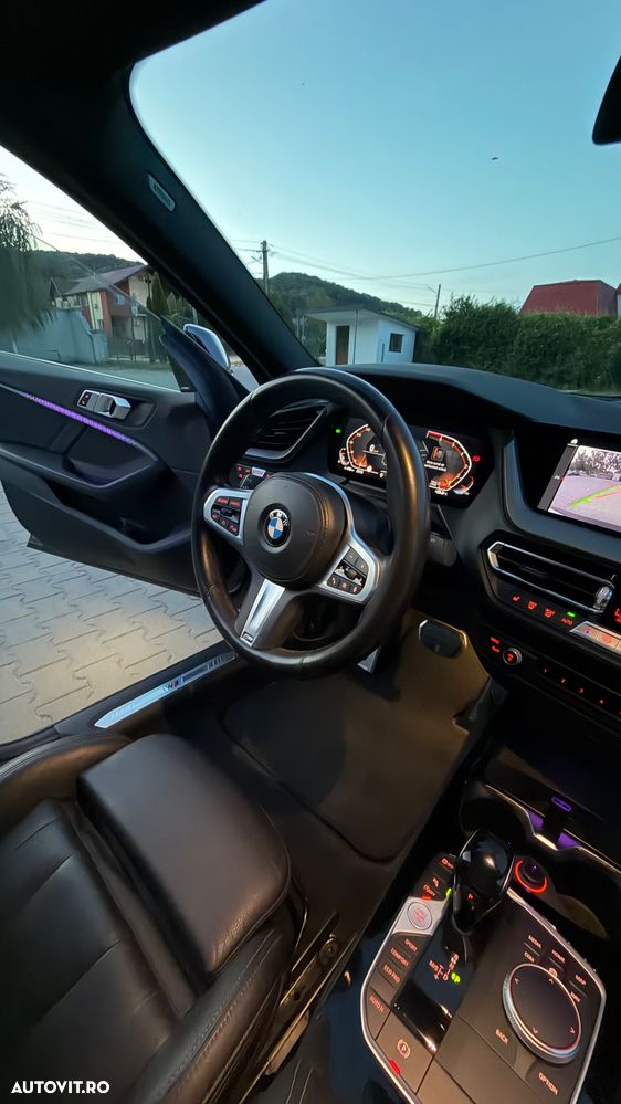 BMW Seria 2 218i Aut. M Sport - 30