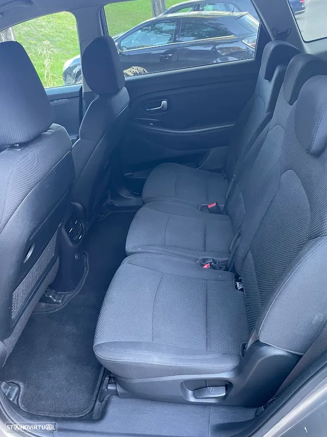 Kia Carens 1.7 CRDi ISG TX Aut. - 9